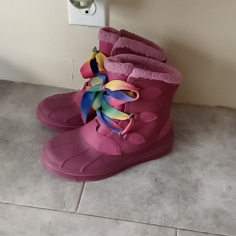 CROCS size j 1 niña boots